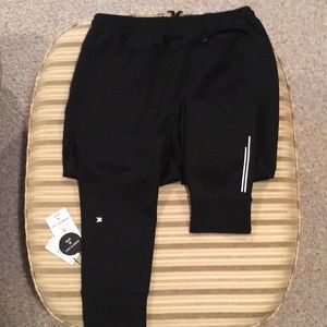 Kenneth Cole active men’s jogger black size large. STYLE:KE9A55BLK